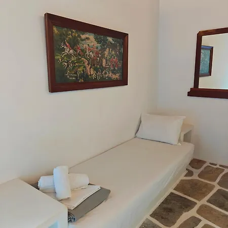 Neo-traditional Sunrise Apartment